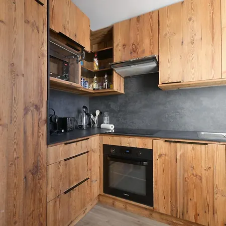 Lesetoilesdelaplagne Le Quartz 公寓 *